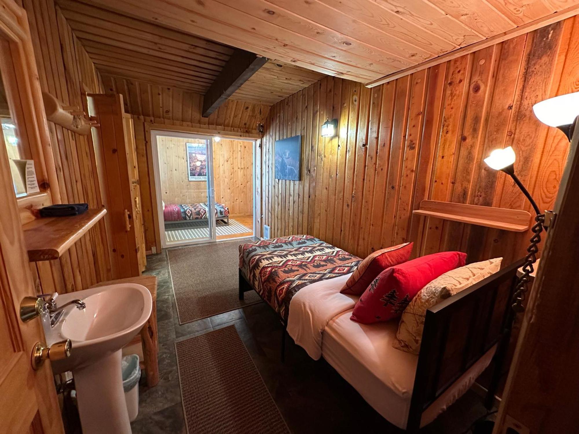Mount Peale Country Inn La Sal Экстерьер фото