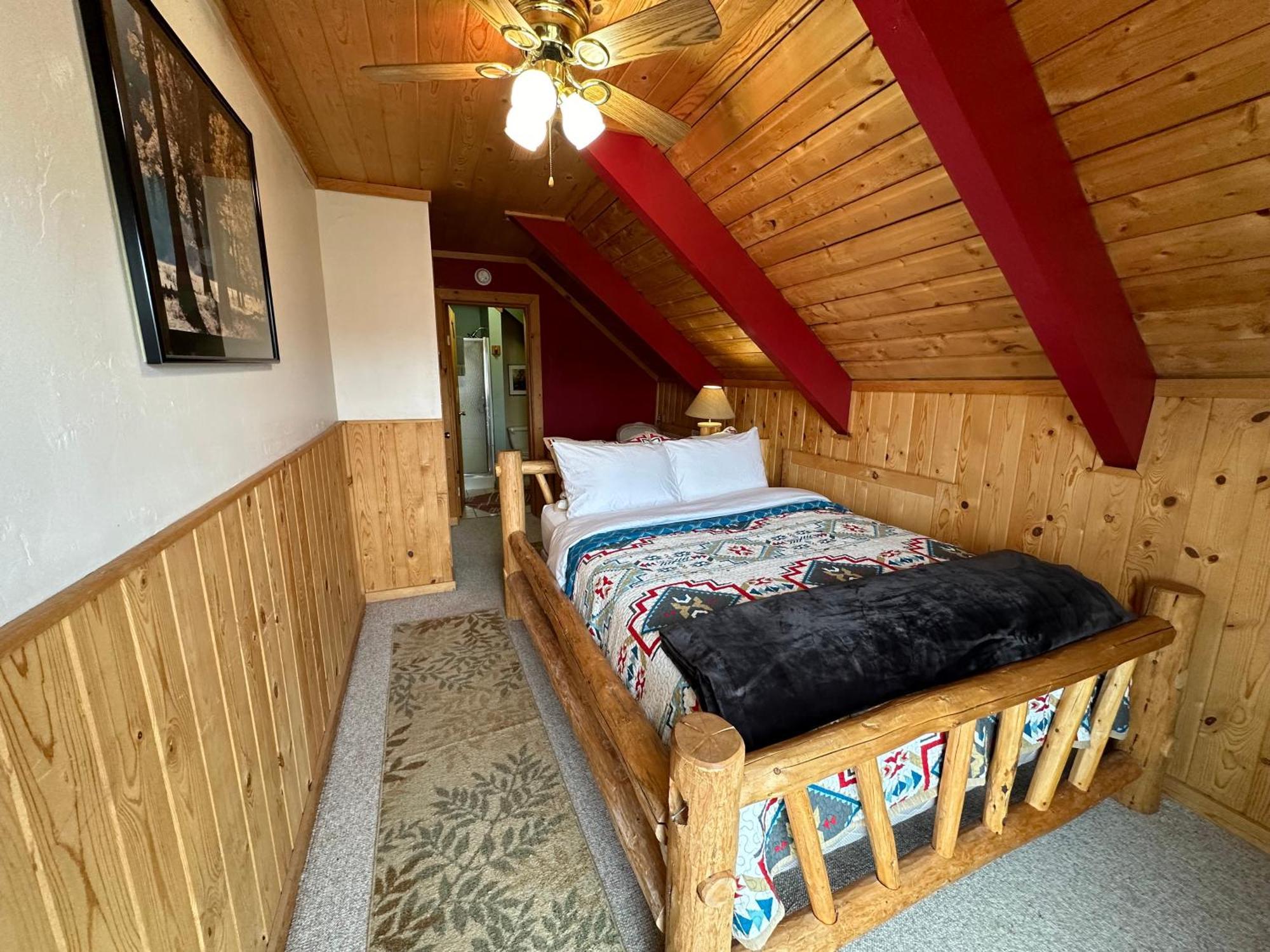 Mount Peale Country Inn La Sal Экстерьер фото